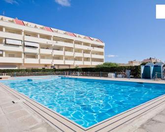 Very Nice Flat In Front Of The Beach With A Wonderful Sea-View!!! - Erice - Piscina