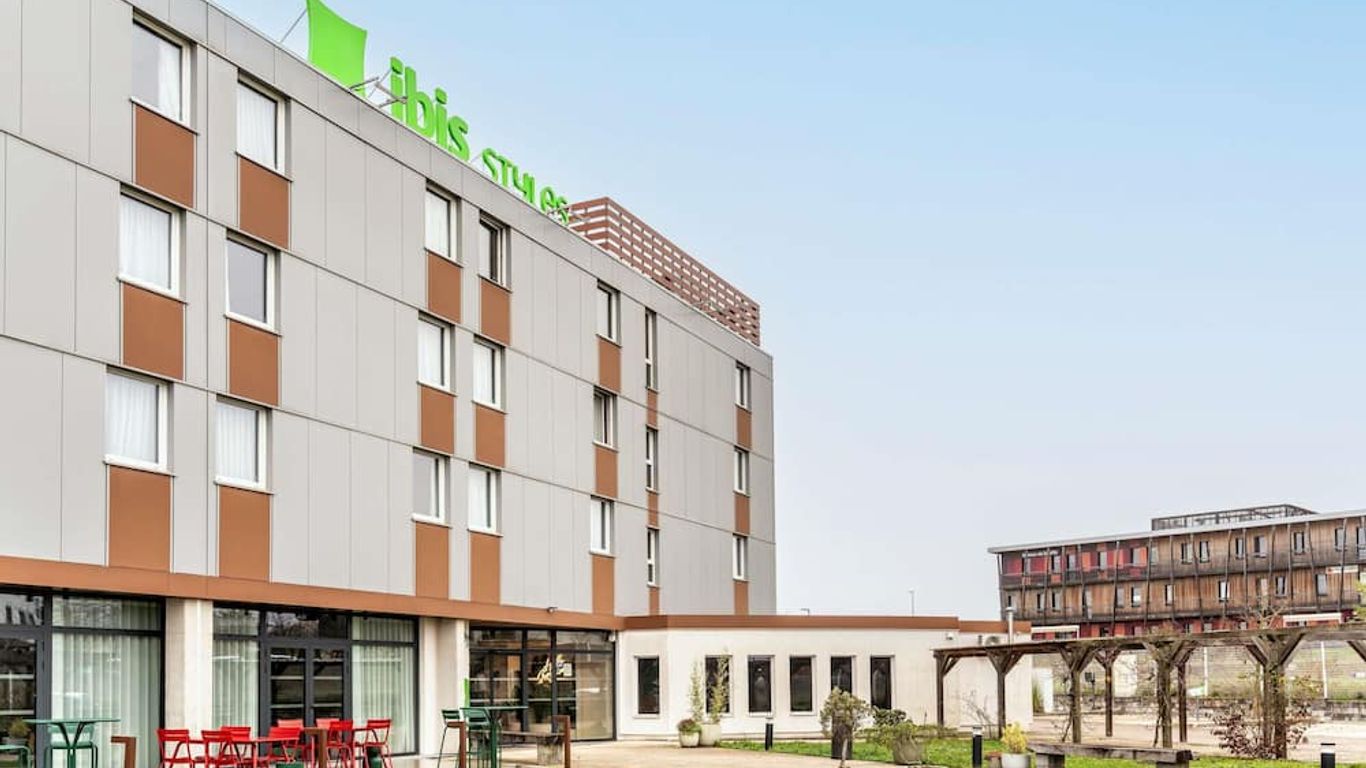 إيبيس ستايلز ديجون نورد فالمي