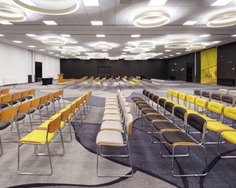 Novotel Warszawa Airport - ורשה - חדר ישיבות