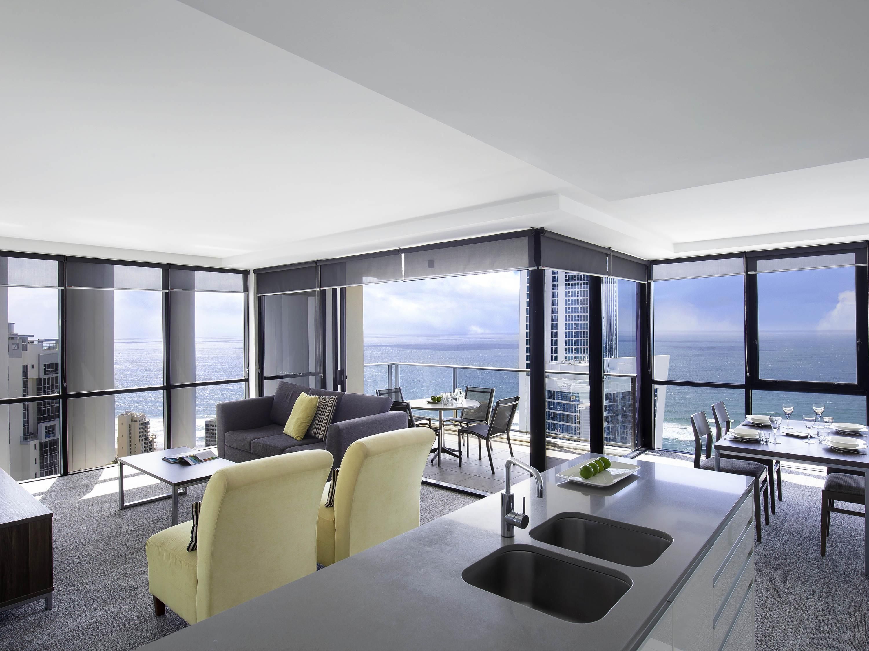 Mantra Circle on Cavill Surfers Paradise - סרפרז פרדייז - סלון