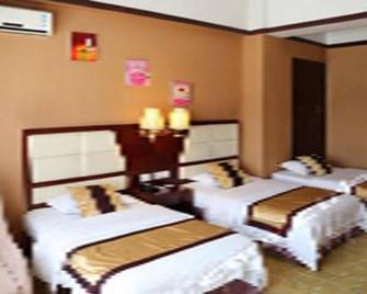 7Days Premium Kunming East Railway Station Juhua Airport Bus Metro Station Branch - Kunming - Slaapkamer