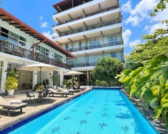 Casa Samaya, Boutique Beachfront Hotel in Weligama - Weligama - Uima-allas