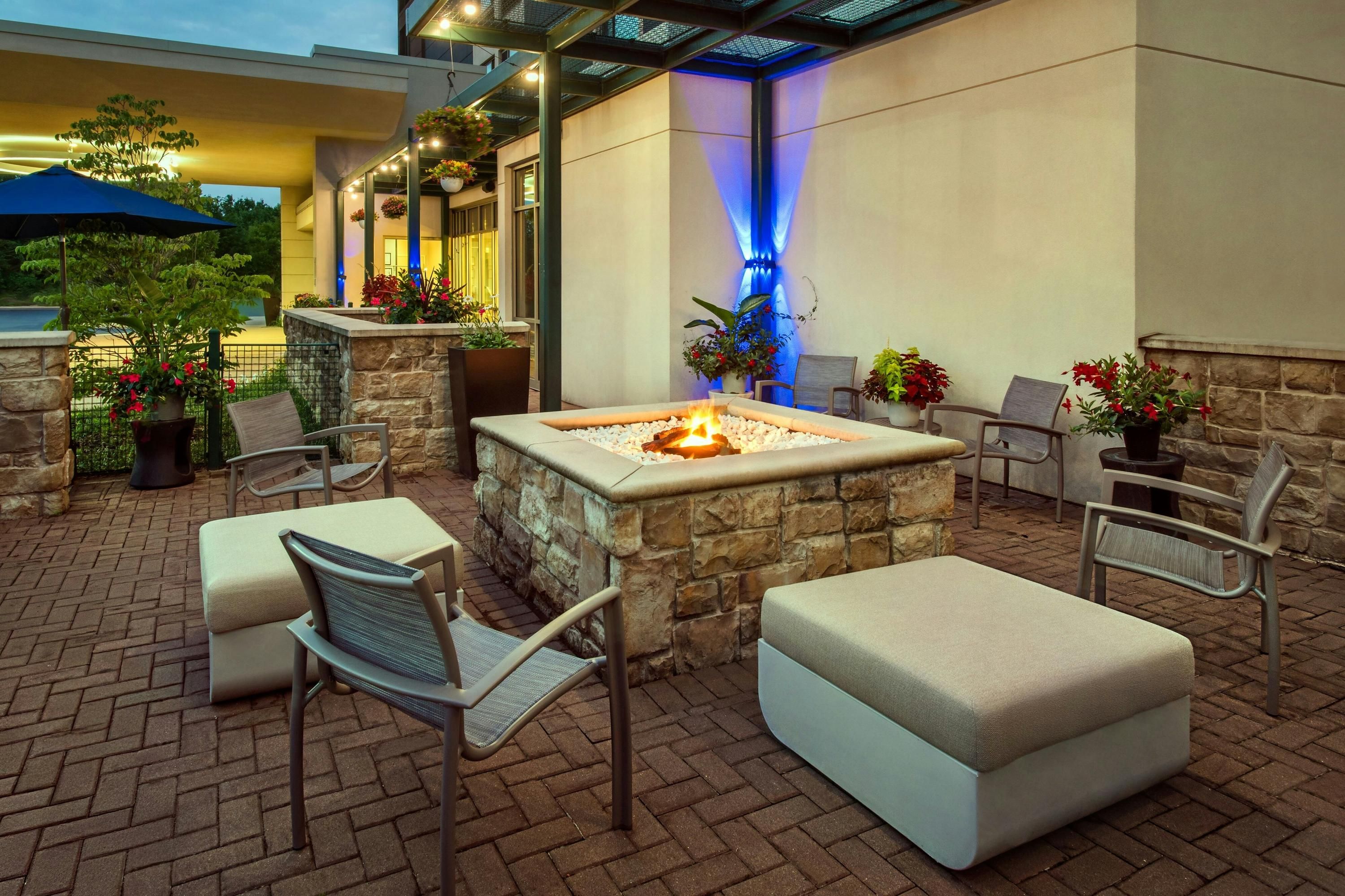 SpringHill Suites by Marriott Mt. Laurel Cherry Hill - Mount Laurel - Patio