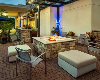 SpringHill Suites by Marriott Mt. Laurel Cherry Hill - Mount Laurel - Patio
