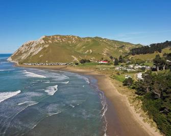 On the beach, fully equipped new unit with disabled access at the Marine Reserve - Wallingford - Strand