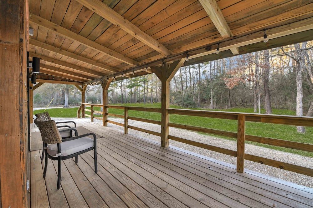 Cozy Country Cabin in the Woods - Dayton - Balcón