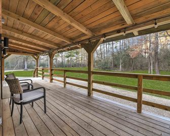 Cozy Country Cabin in the Woods - Dayton - Balcón