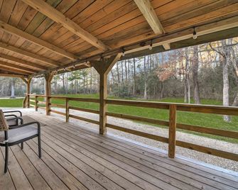 Cozy Country Cabin in the Woods - Dayton - Balcón
