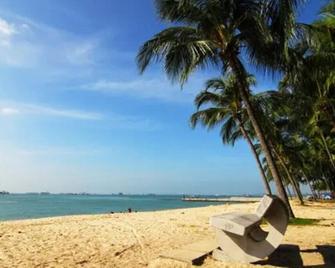 Family Jungle room @Attractions Packed Beach Resort - Singapur - Playa