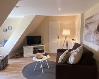 Ferienwohnung Kleine Krabbe - Wyk auf Föhr - Living room