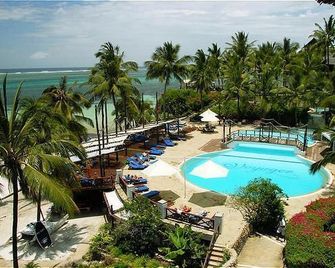 Voyager Beach Resort - מומבסה - בריכה