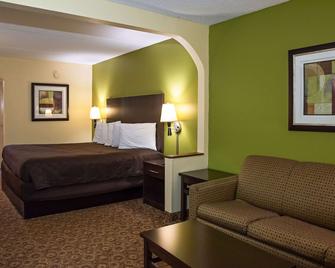 北克拉克斯維爾羅德威套房旅館 - 克拉克斯維爾（田納西州） - 臥室