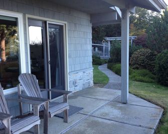 Sea Forever Guest House.Stunning Views of Sea & Mountains. Pet Friendly.Quiet. - Eastsound - Binnenhof