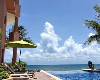 Amazing Beachfront Condo With Pool And Beach - Luna Encantada G2 - Playa del Carmen - Pool