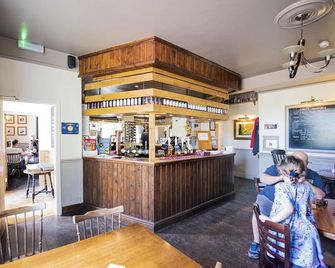 The Bell Inn - Gloucester - Bar