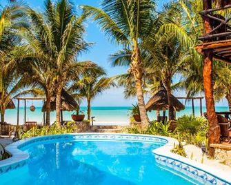 Holbox Dream Beachfront Hotel - Holbox - Pool