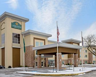 La Quinta Inn & Suites by Wyndham York - York - Rakennus