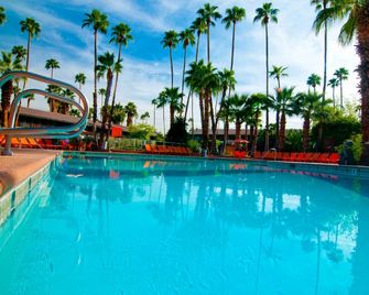Caliente Tropics - Palm Springs - Piscina