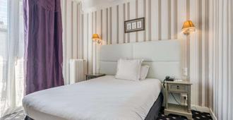 Hotel Le Berry - Saint-Nazaire - Bedroom