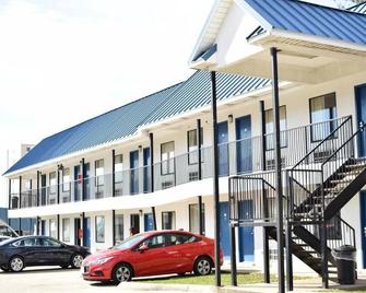 Bayfront Inn Biloxi - בילוקסי - בניין