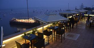 Sea Palace Hotel - מומבאי - מרפסת