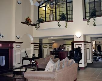 Holiday Inn Express & Suites Greenville - Greenville - Lobby