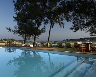 Château de Salettes - Cahuzac-sur-Vère - Pool