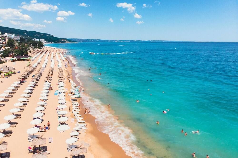 جراند هوتل آند كازينو إنترناشونال - غولدن ساندز - شاطئ