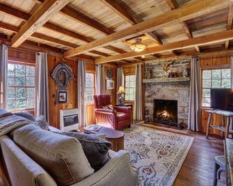 Rockwall - Highlands - Wohnzimmer