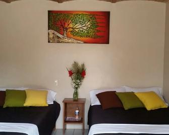Meson La Huerta - Mascota - Living room