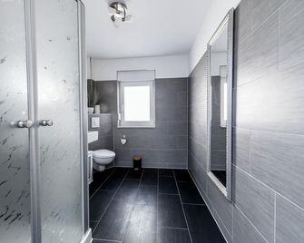 Fontane Apartments - Schorfheide - Ванна кімната