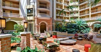Embassy Suites by Hilton Orlando North - Altamonte Springs - Resepsjon