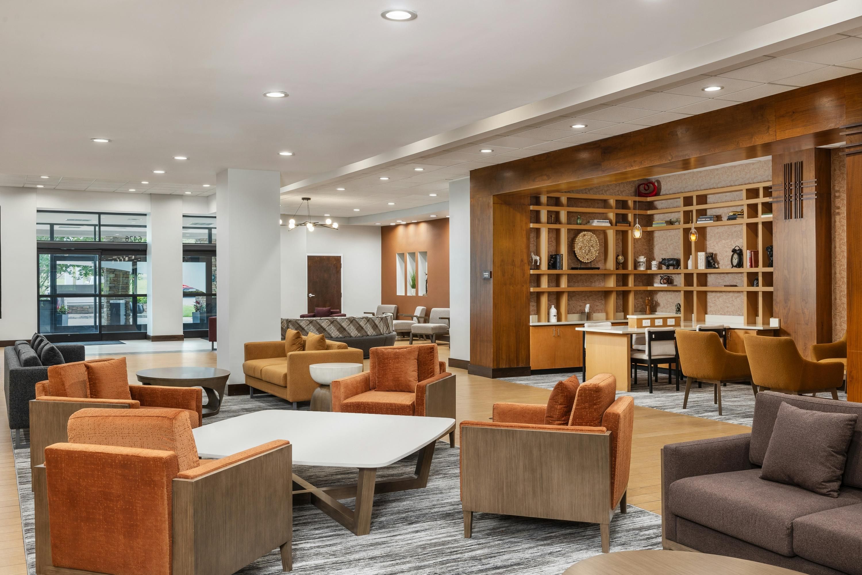 DoubleTree by Hilton Greensboro Airport - Greensboro - Lounge