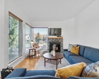 Initial - Sommet - Mont-Sainte-Anne - Beaupré - Salon