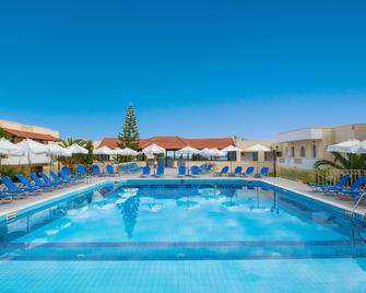 Alexander House - Agia Pelagia - Pool