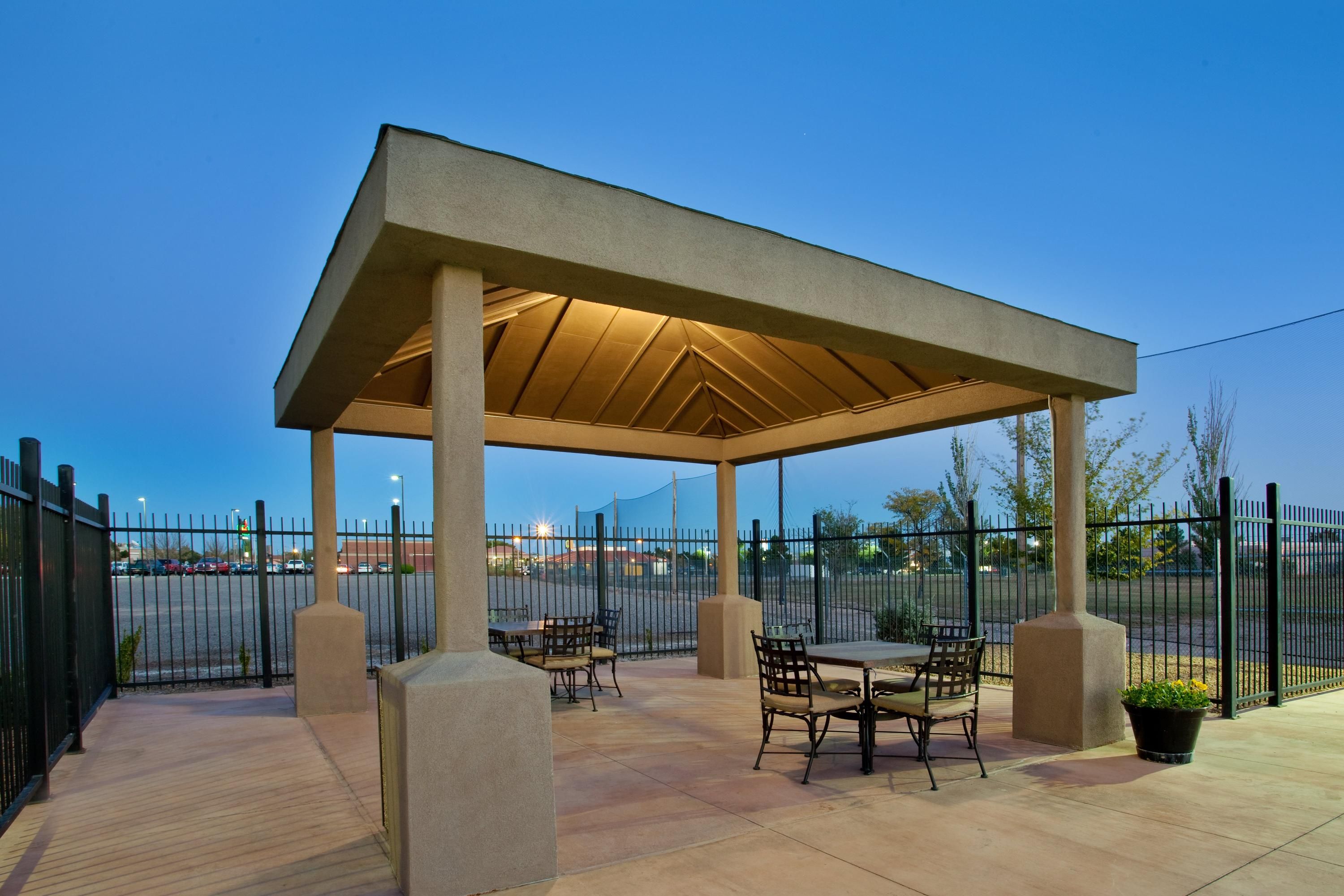 Candlewood Suites Roswell By IHG - Roswell - Patio