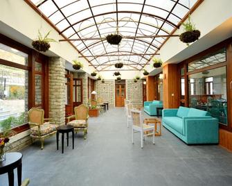 Anantrasa Resort Shitlakhet - Almora - Lobby