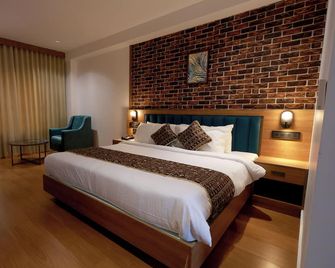 Hotel Sky International - Chalakudy