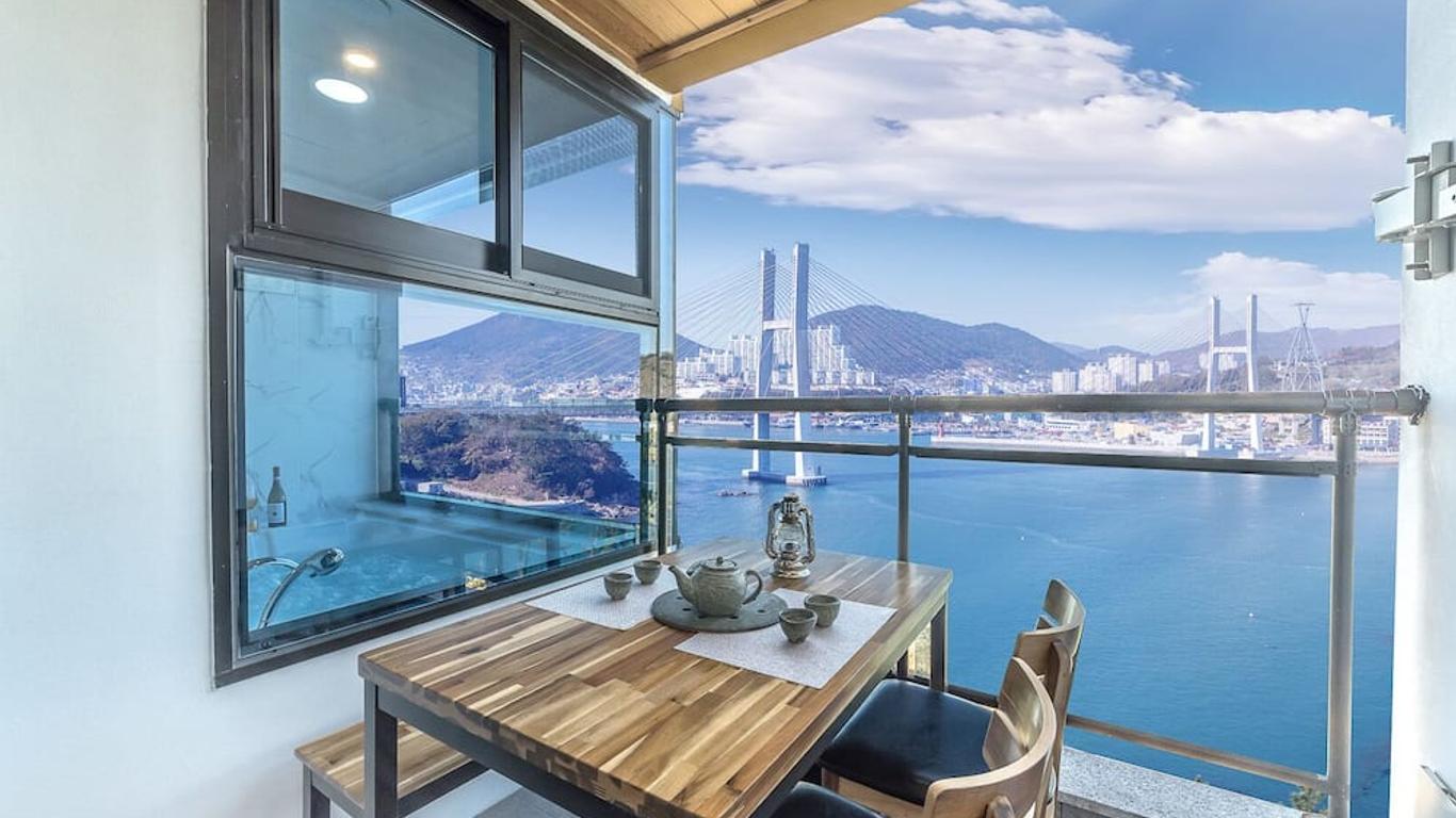 Yeosu Sun Hill Spa Pension