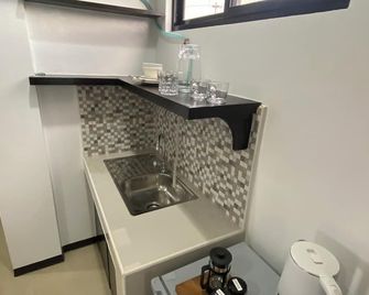 Couple’s Room- New Apartment in Palompon - Palompon - Cocina