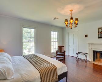 Historic Home in Coxsackie with Hudson River Views! - West Coxsackie - Habitación