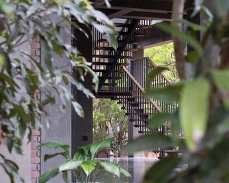 Ceylon Resort Wilpattu - Nochchiyagama - Stairs