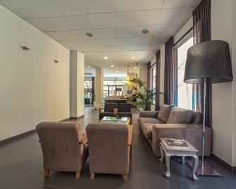 La Perla - Almería - Lobby