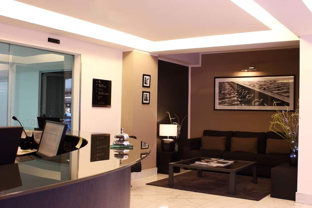 Stelle Hotel The Businest - Naples