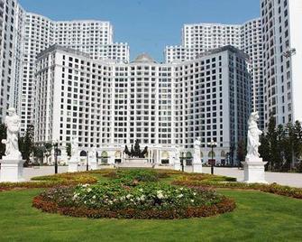Vinhomes Royal City - Sunhometel - Hanoi - Edificio
