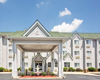 Stay Express inn and Suites Atlanta Union City - Union City - Gebouw