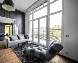 Les Appartments Paris Clichy - Clichy - Living room