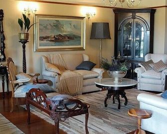 Dankhof Guest House - Lydenburg - Sala de estar