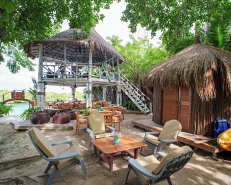 Isla Mulata, Islas del Rosario - Isla Grande del Rosario - Pátio