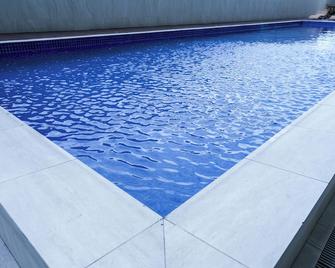 Sapphire Seaview Park - Parañaque - Bazén